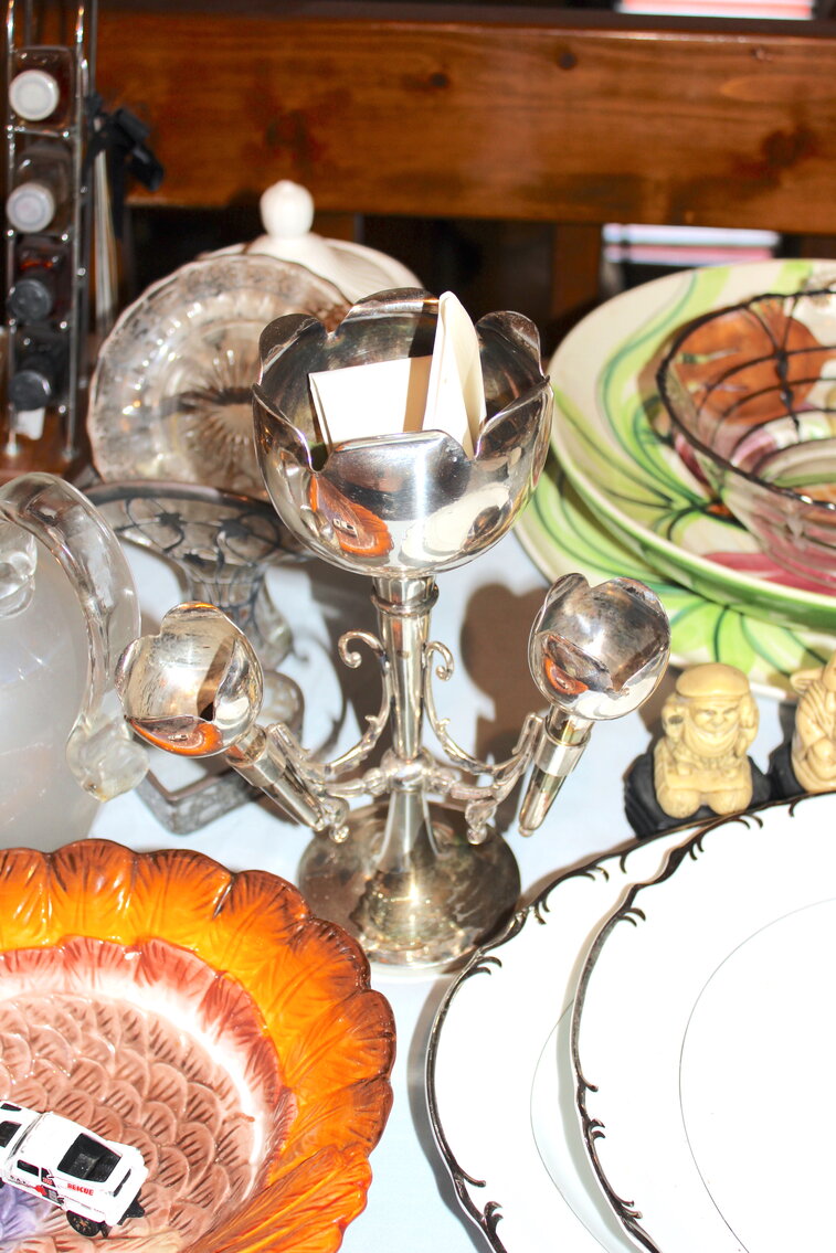 Image for LIVING ESTATE AUCTION