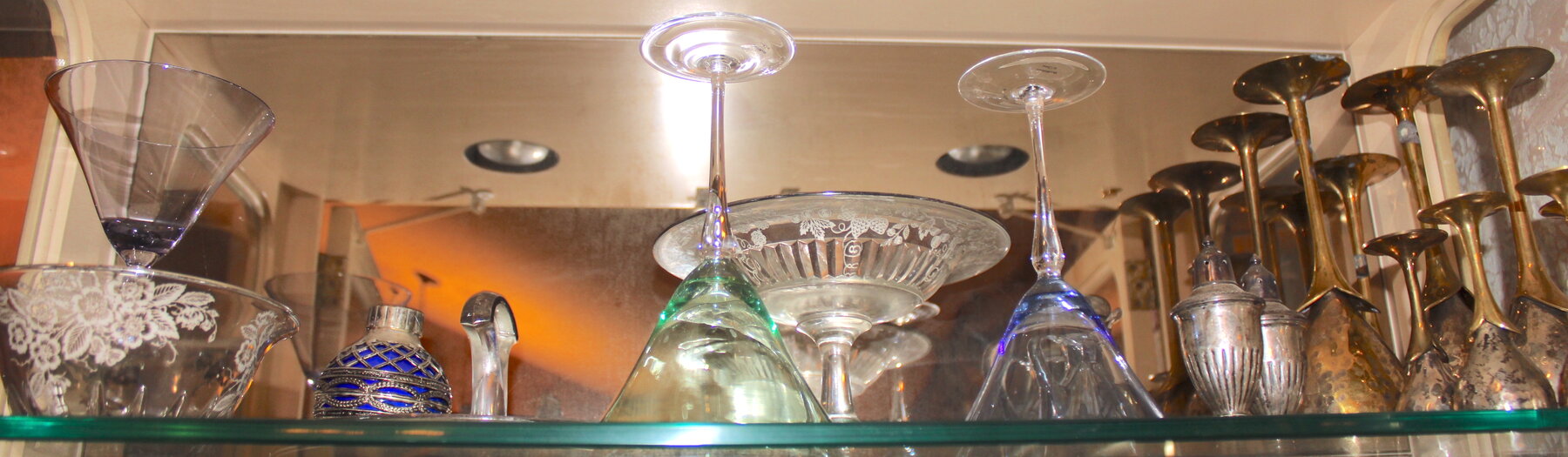 Image for LIVING ESTATE AUCTION