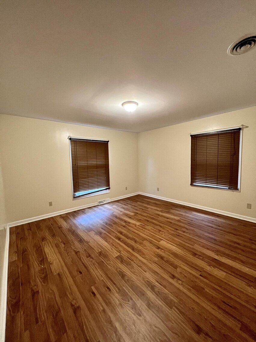 Image for SOLD $187,000 - Beautiful 3 Bedroom Ranch in Huntington