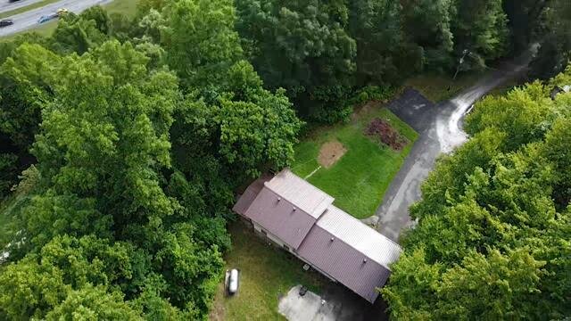 Image for SOLD $132,000 - Home, 2 Mobile Homes, & Garage Selling to the Highest Bidder