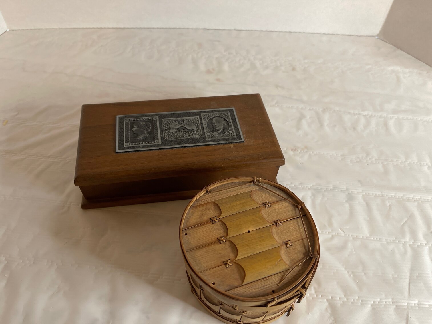 Men's  jewlery boxes and contents