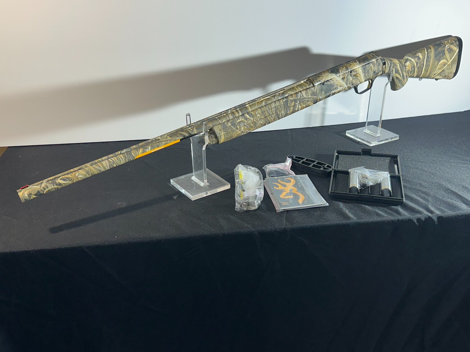 MAX5 AUTO SHOTGUN 12GA 3.5IN 28IN 