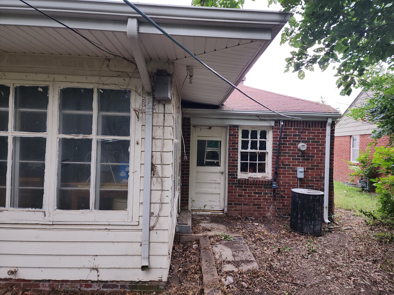 Image for 611 S Mission, 2 Bedroom, 1 Bath Brick Ranch