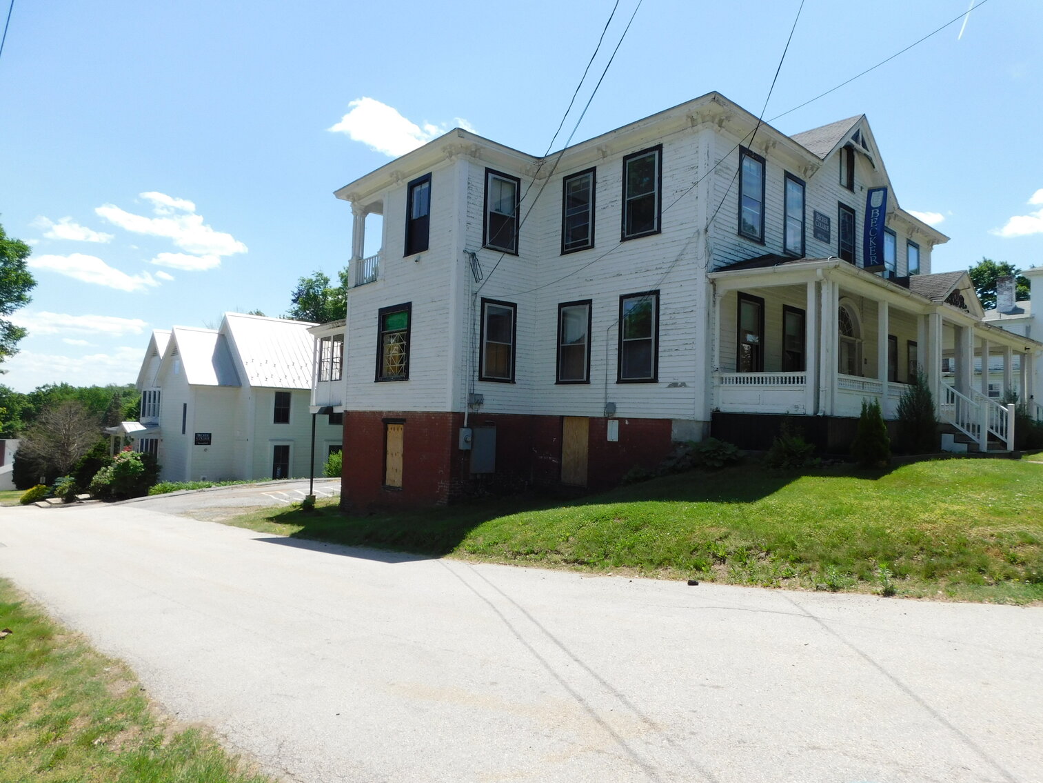 Image for 981 Main Street - 1812 House