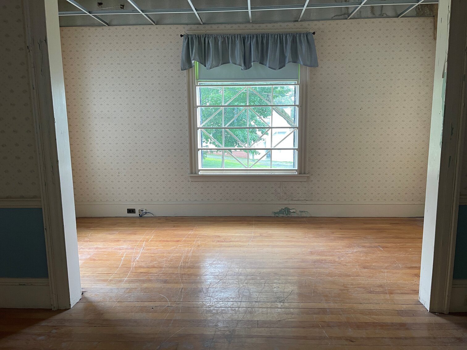 Image for 981 Main Street - 1812 House