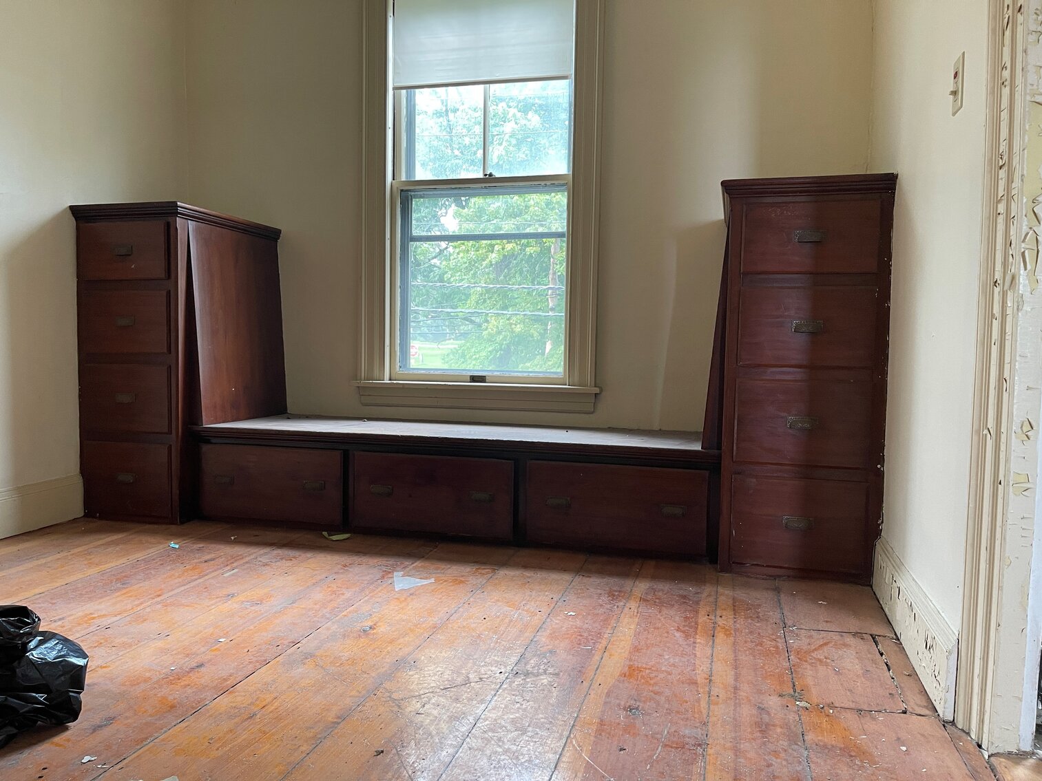 Image for 981 Main Street - 1812 House