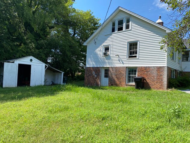 Image for 105 Random Lane