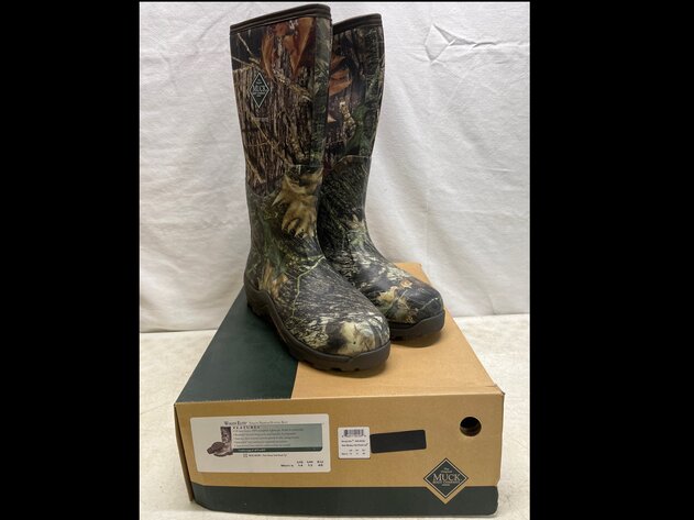 Image for Aug 17 BRAND NEW FOOTWEAR ONLINE AUCTION