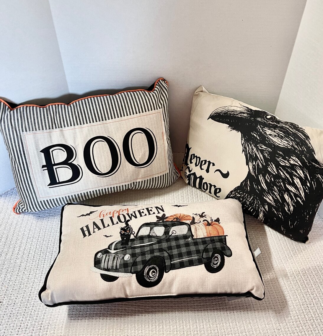 3 Pillow Set Lot 8 of 9