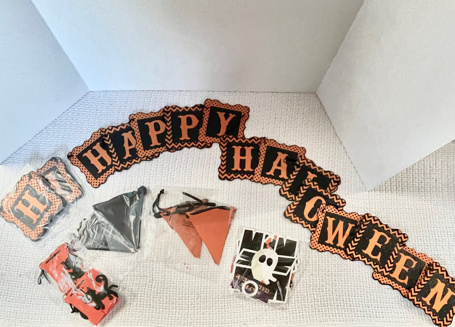 Garlands Lot 5 of 5
