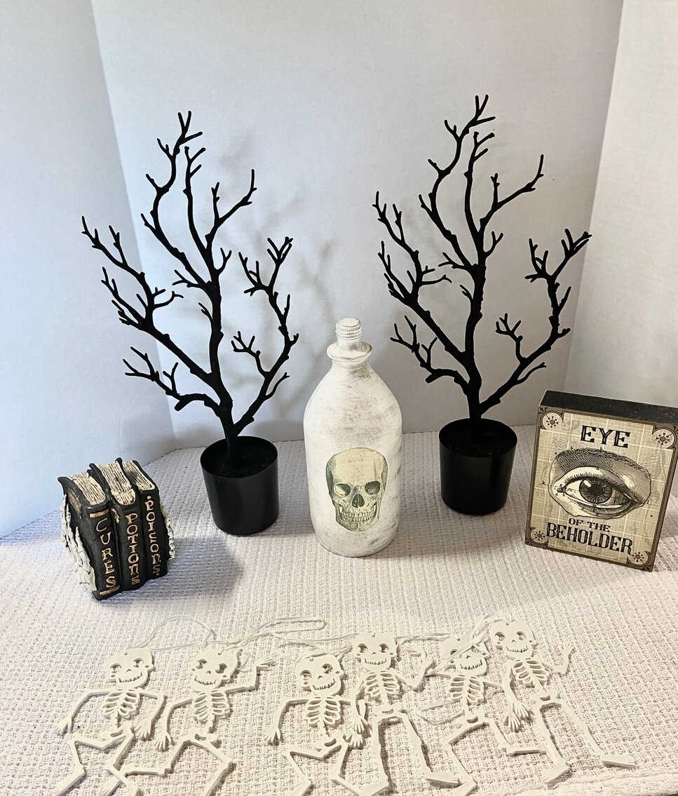 Spooky Trees and more Lot 3 of 4