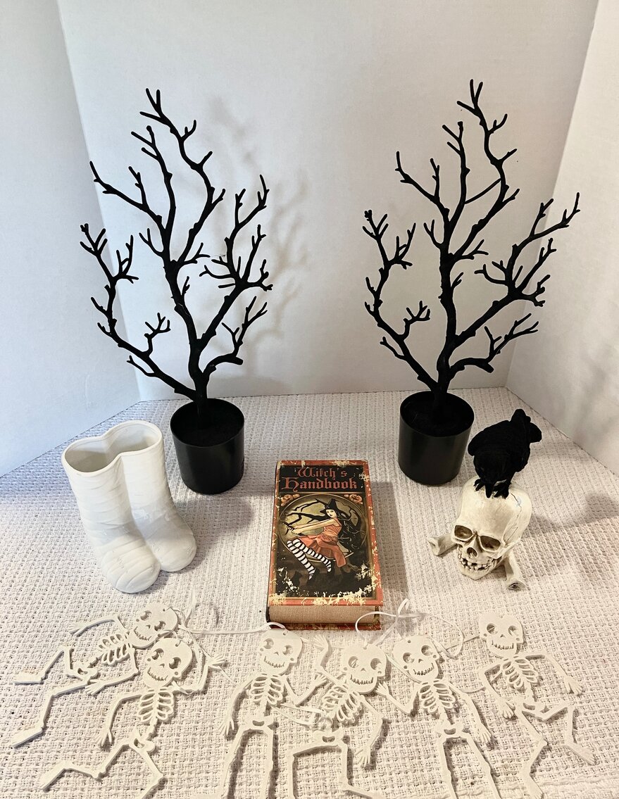 Spooky Trees Lot 4 of 4