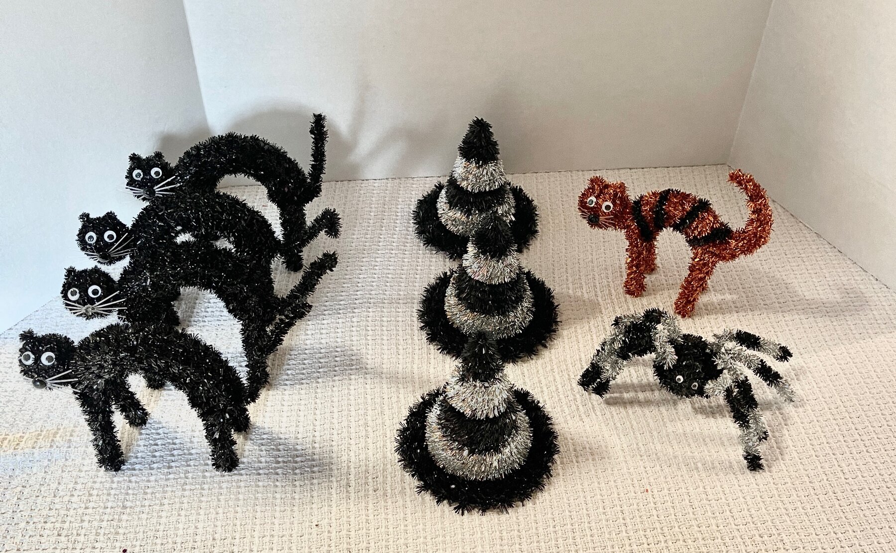 Halloween Tinsel Lot 2 of 3