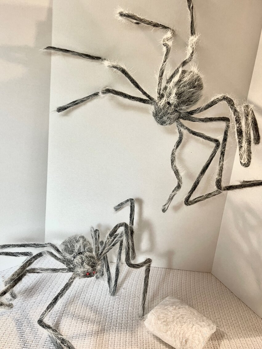 2 Fuzzy Spiders Lot 1 of 3