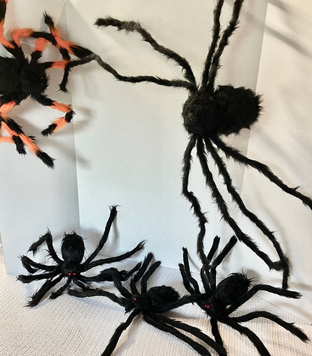 5 Fuzzy Spiders Lot 2 of 3