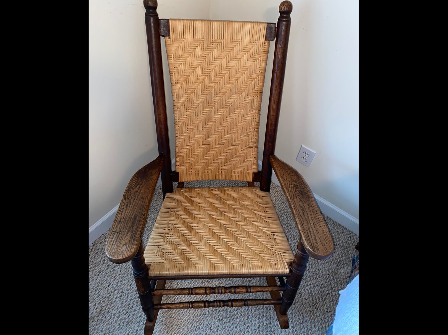 Vintage Rocking Chair 