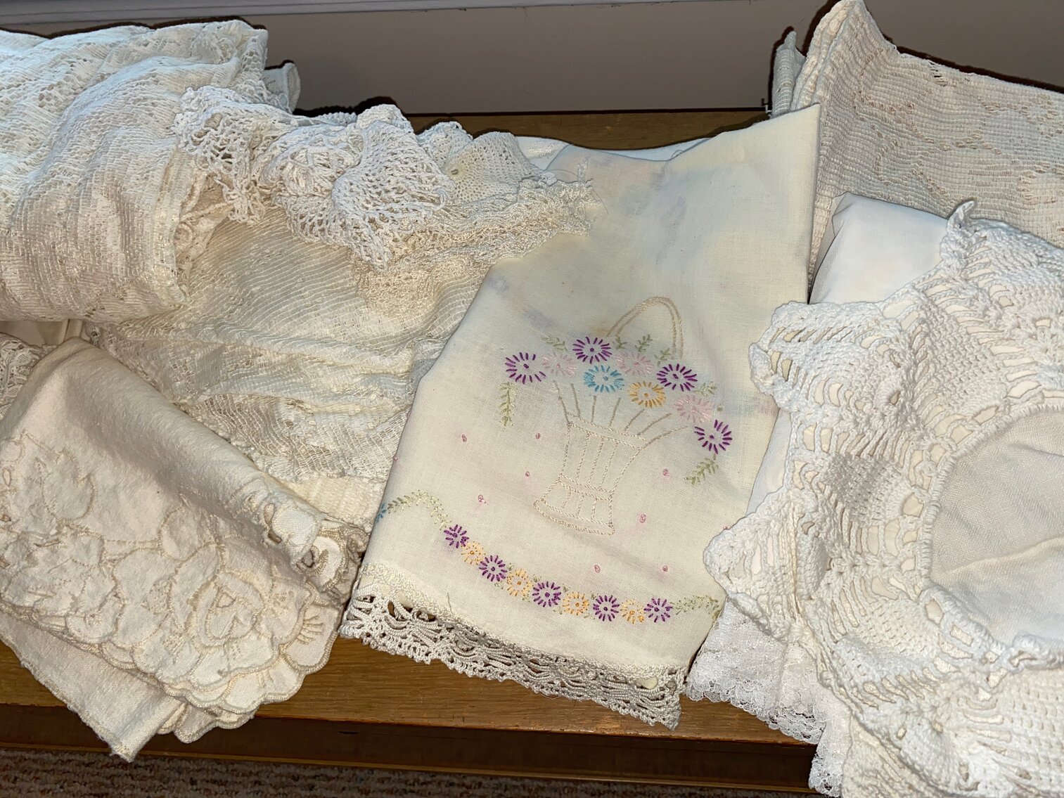 Tablecloths etc