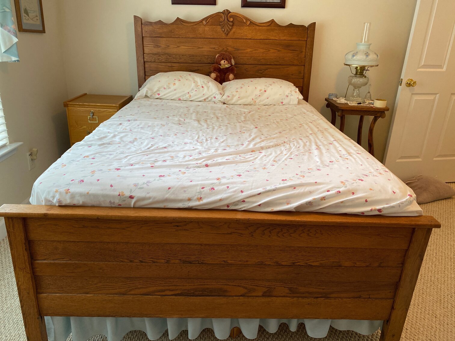 Beautiful Vintage Wooden Bed