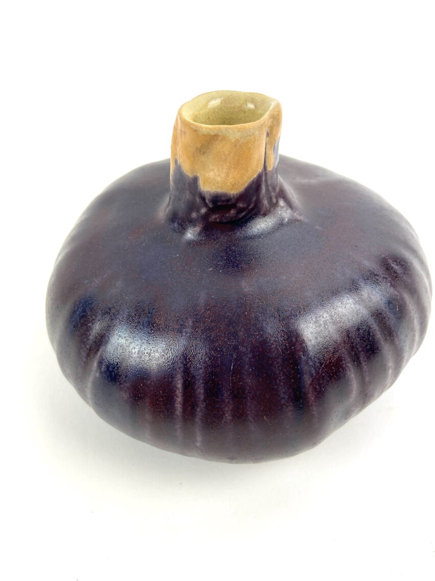 Patricia Garrett 4" Ceramic Red Onion