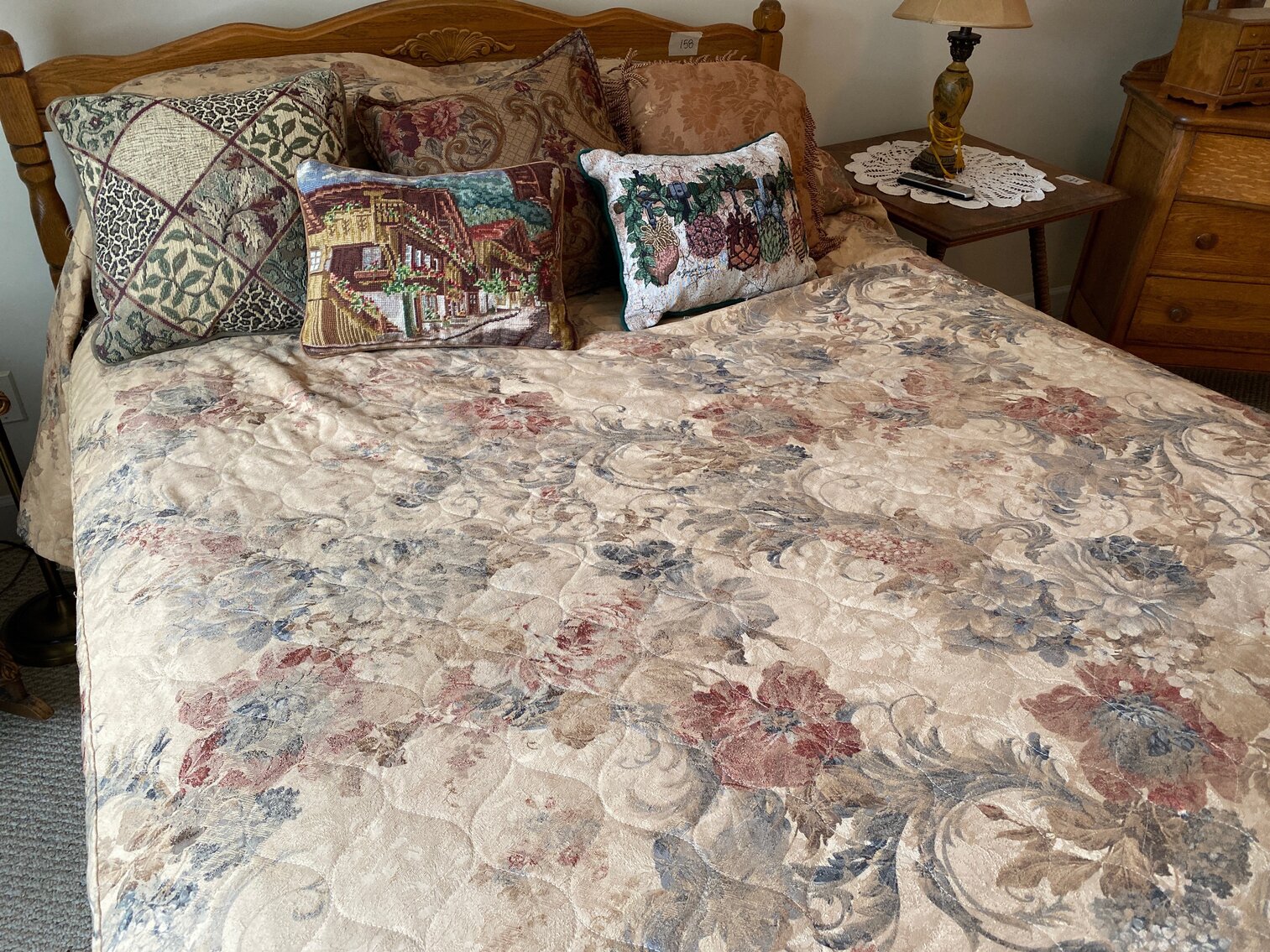 Queen size bedspread & bed skirt 