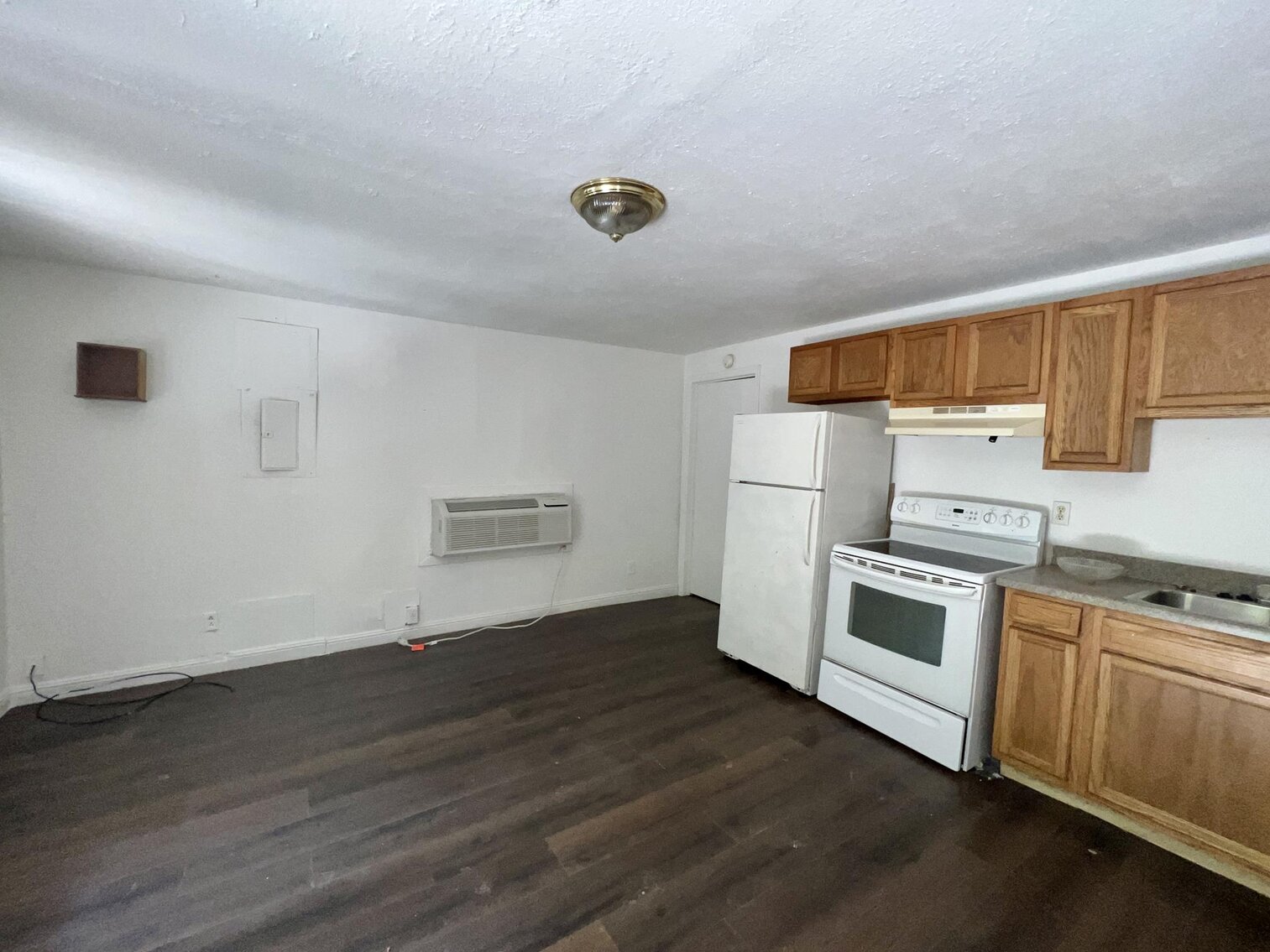 Image for SOLD $97,900 - Income Generating 4 Unit Apartment Building Near the VA Hospital