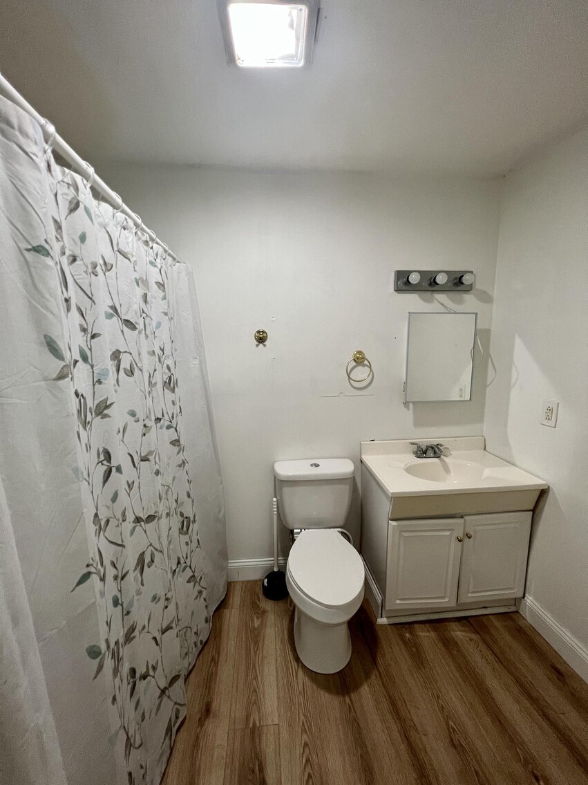 Image for SOLD $97,900 - Income Generating 4 Unit Apartment Building Near the VA Hospital