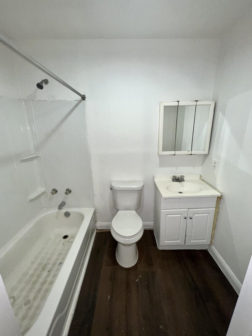 Image for SOLD $97,900 - Income Generating 4 Unit Apartment Building Near the VA Hospital