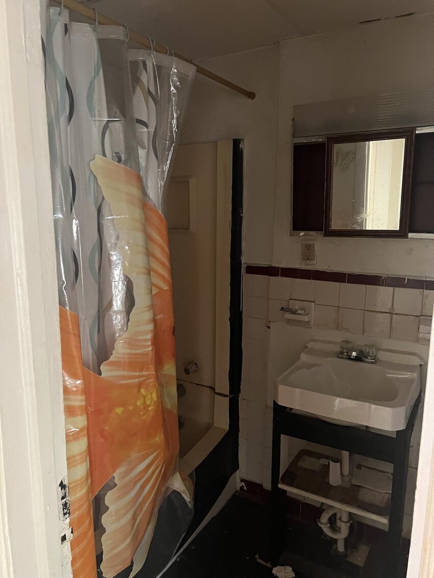 Image for SOLD $27,225 - Duplex on Kanawha Boulevard Selling to Highest Bidder