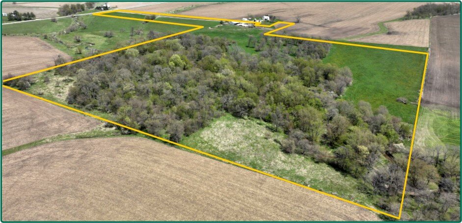 Image for Closed - Benton Co., IA - 52.37 Ac., m/l (010-2621-01)