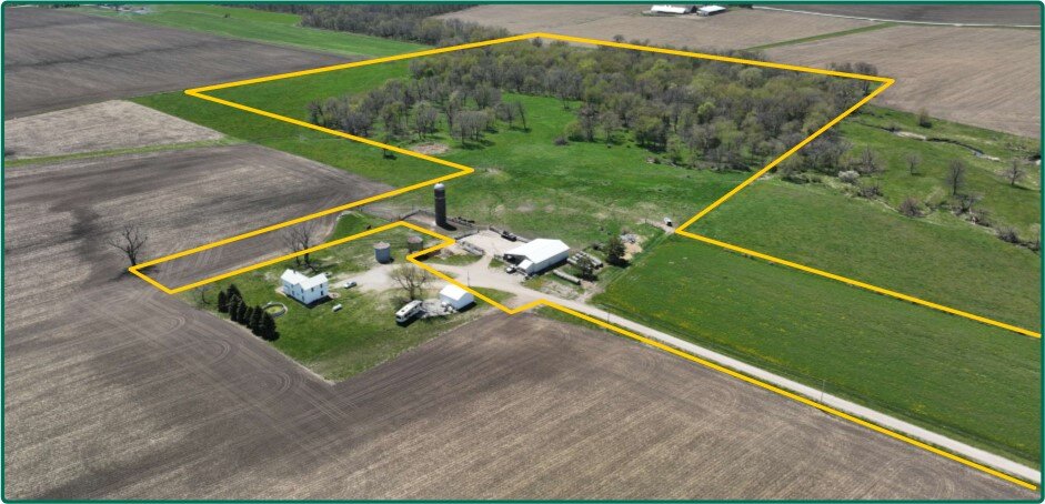 Image for Closed - Benton Co., IA - 52.37 Ac., m/l (010-2621-01)