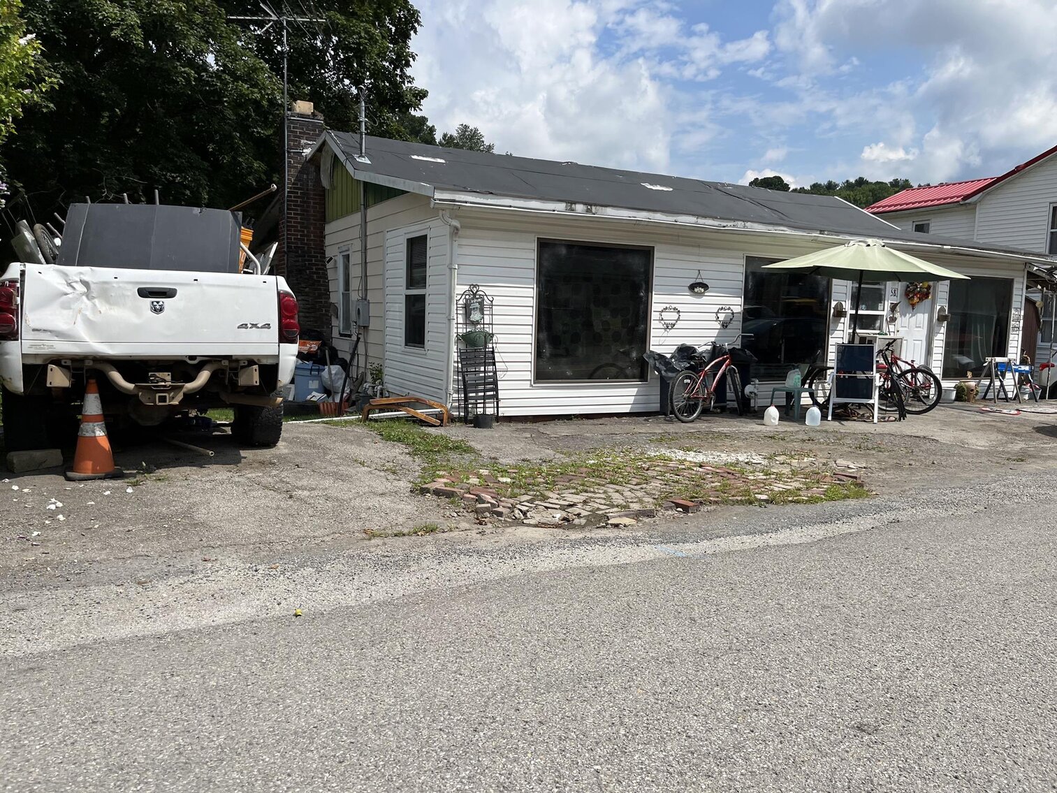 Image for SOLD - Cozy Home in Philippi Selling to the Highest Bidder