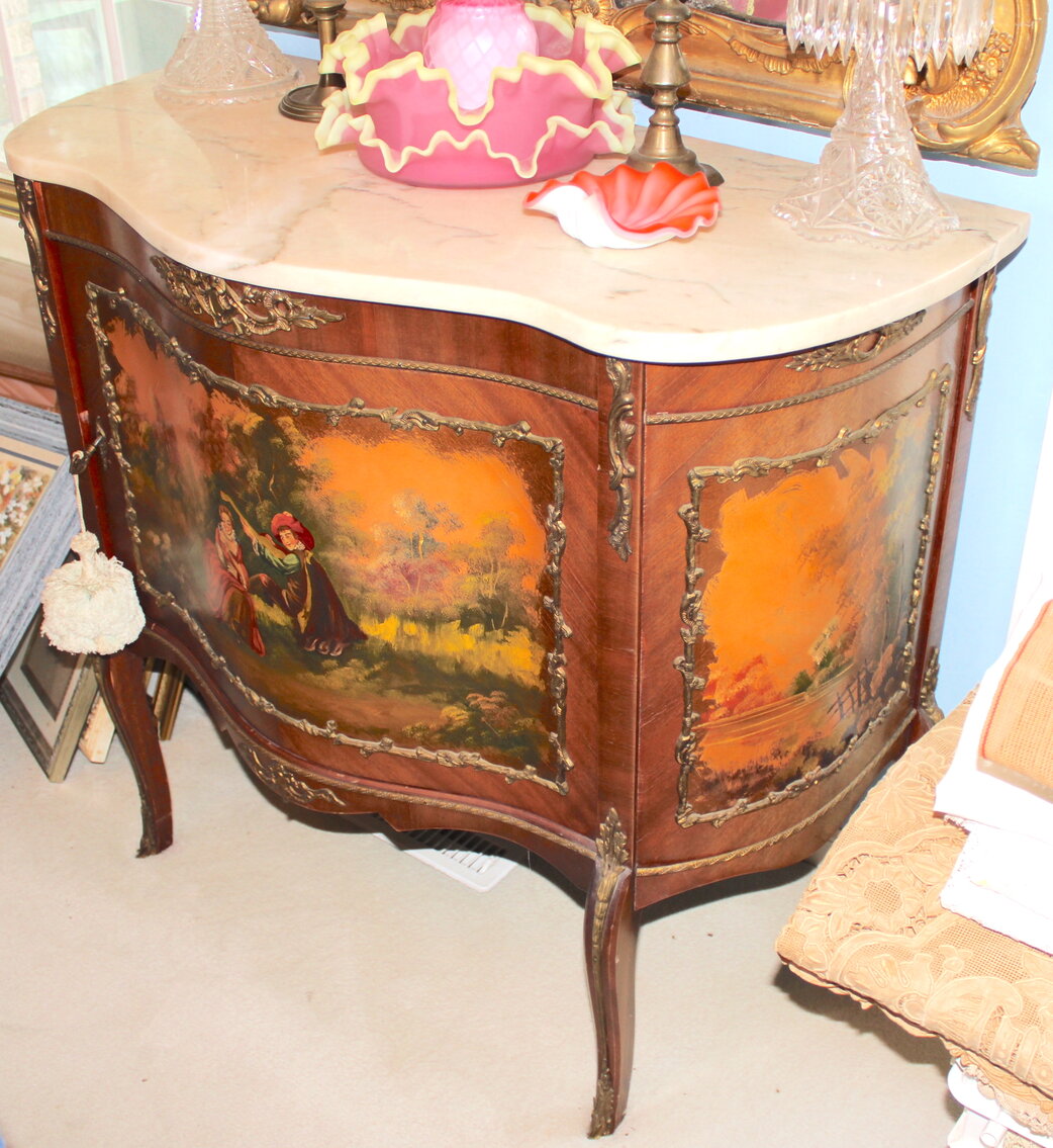 Image for INCREDIBLE 2-RING ESTATE AUCTION