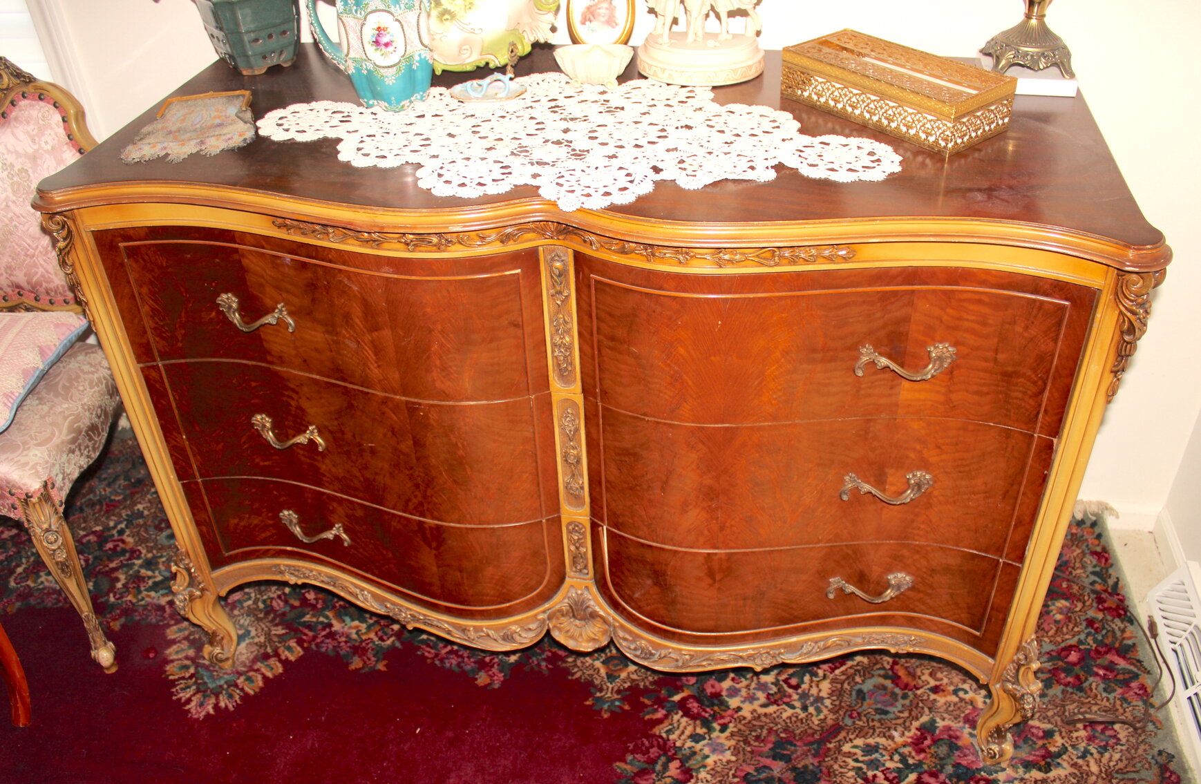 Image for INCREDIBLE 2-RING ESTATE AUCTION