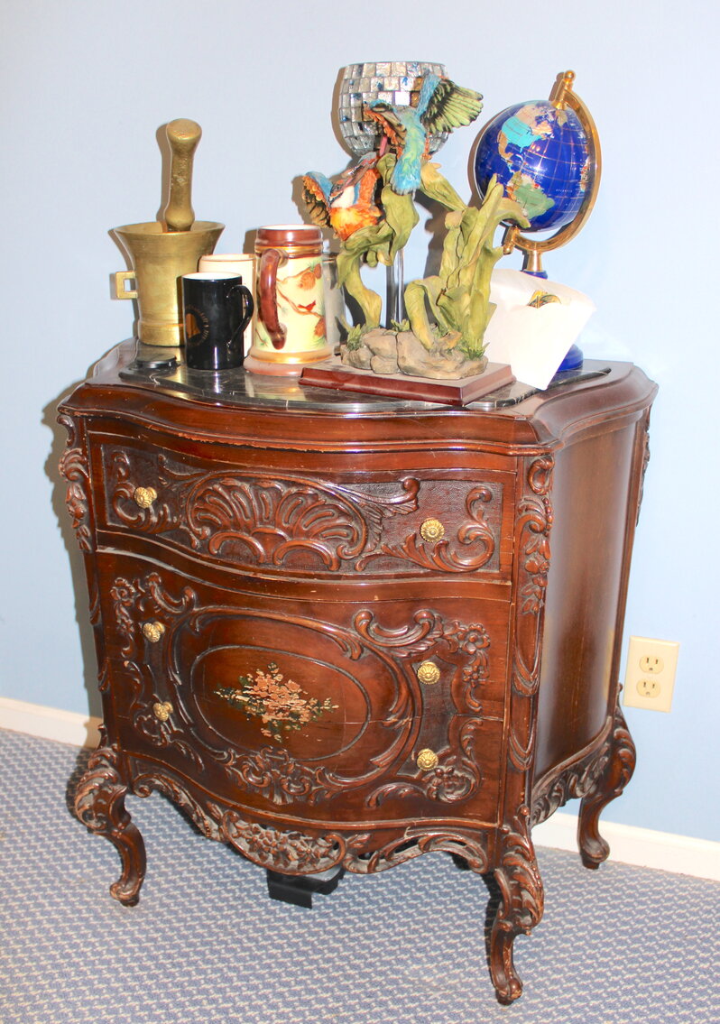 Image for INCREDIBLE 2-RING ESTATE AUCTION