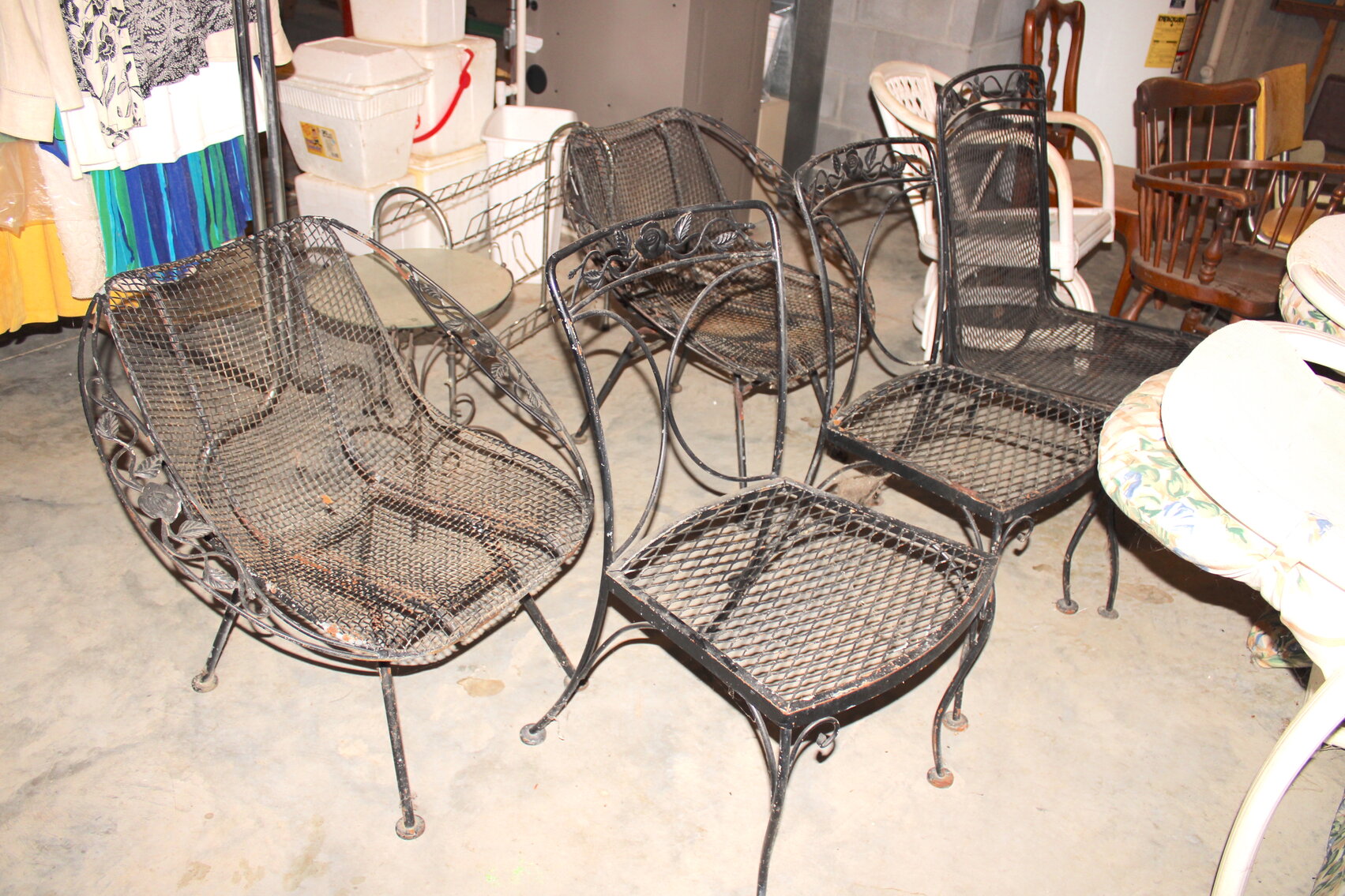 Image for INCREDIBLE 2-RING ESTATE AUCTION