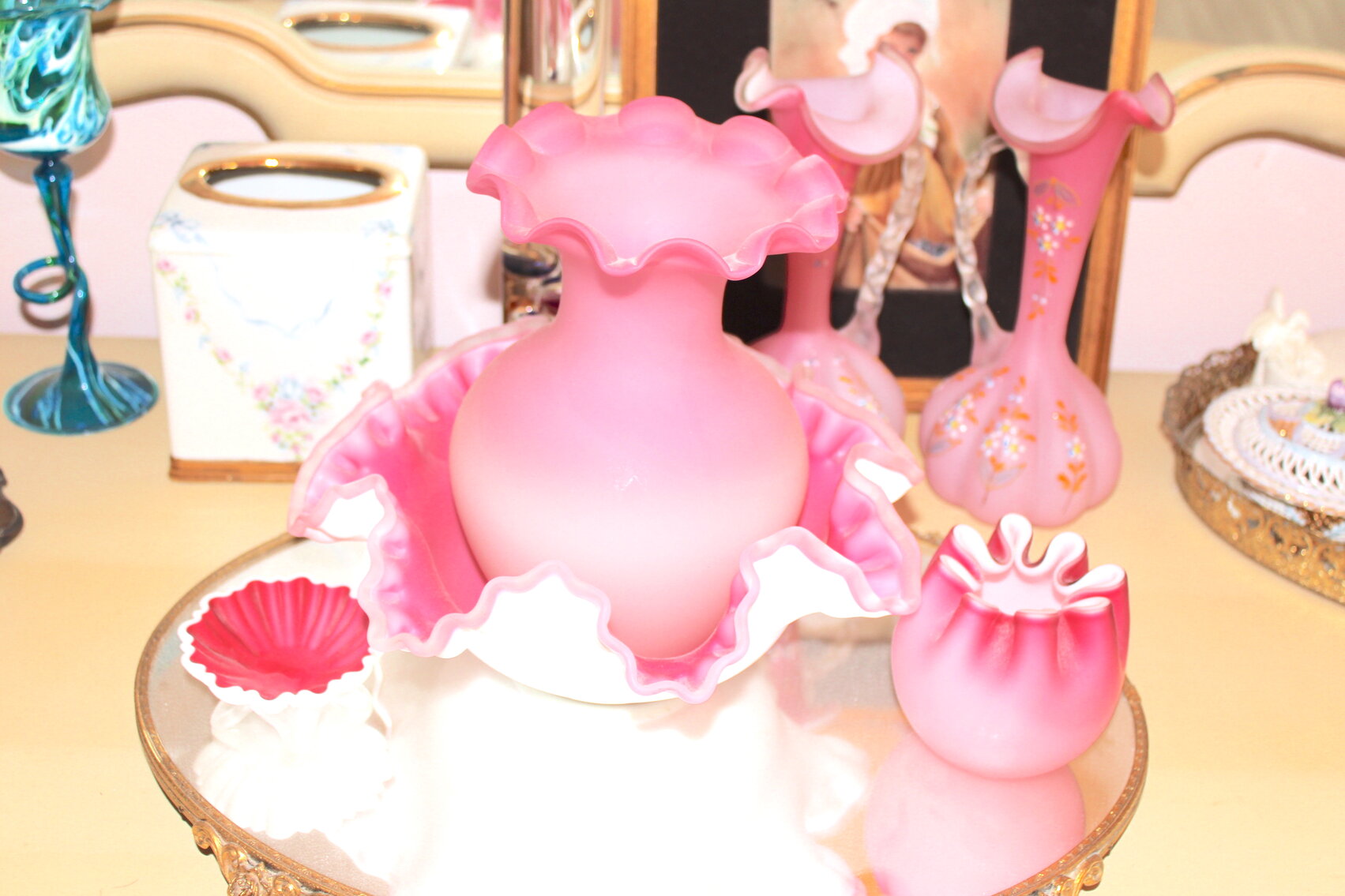 Image for INCREDIBLE 2-RING ESTATE AUCTION