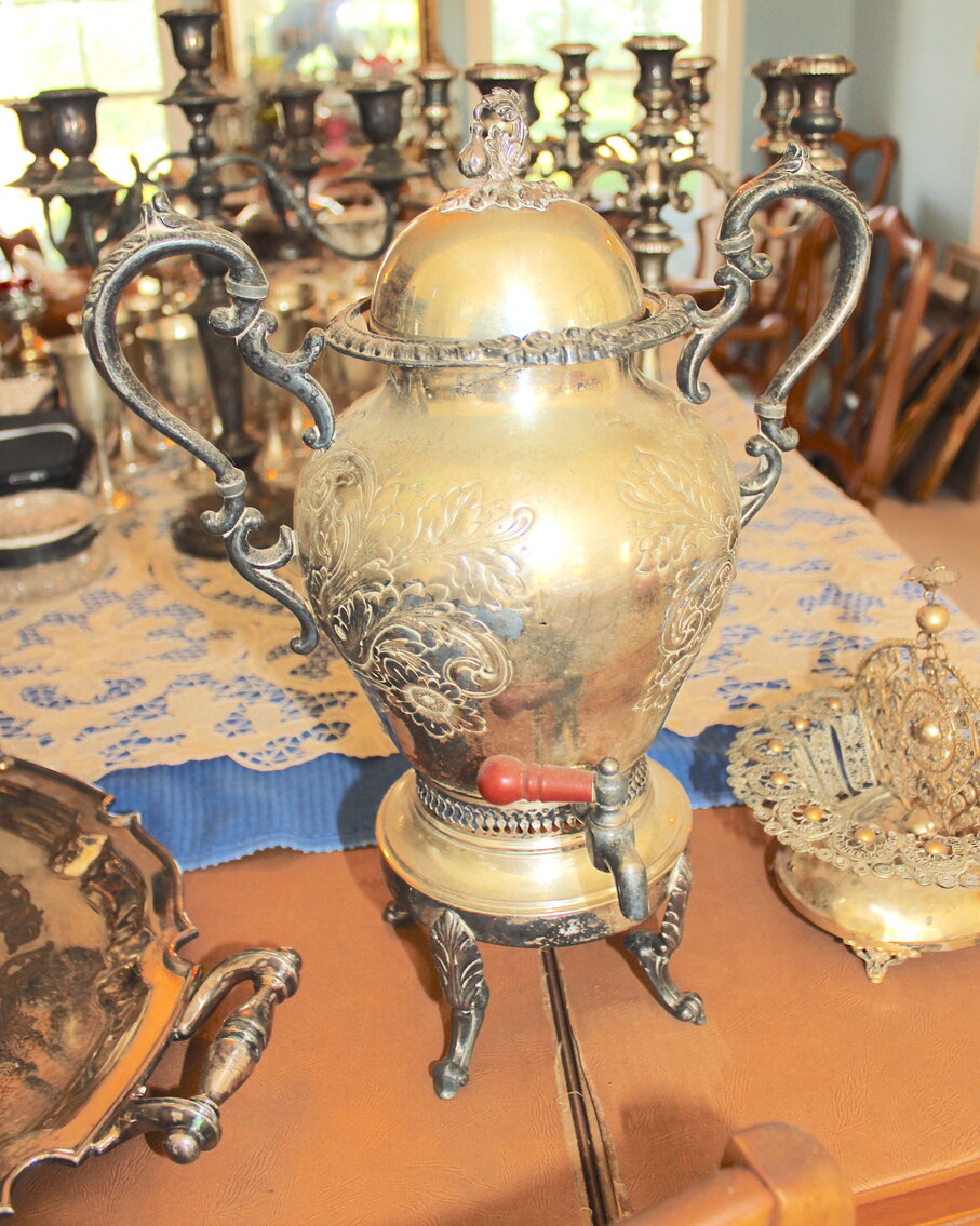 Image for INCREDIBLE 2-RING ESTATE AUCTION