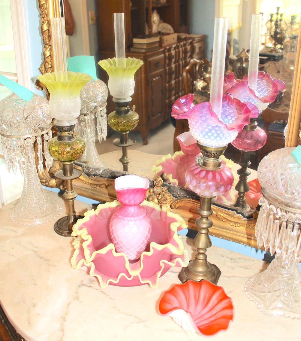 Image for INCREDIBLE 2-RING ESTATE AUCTION