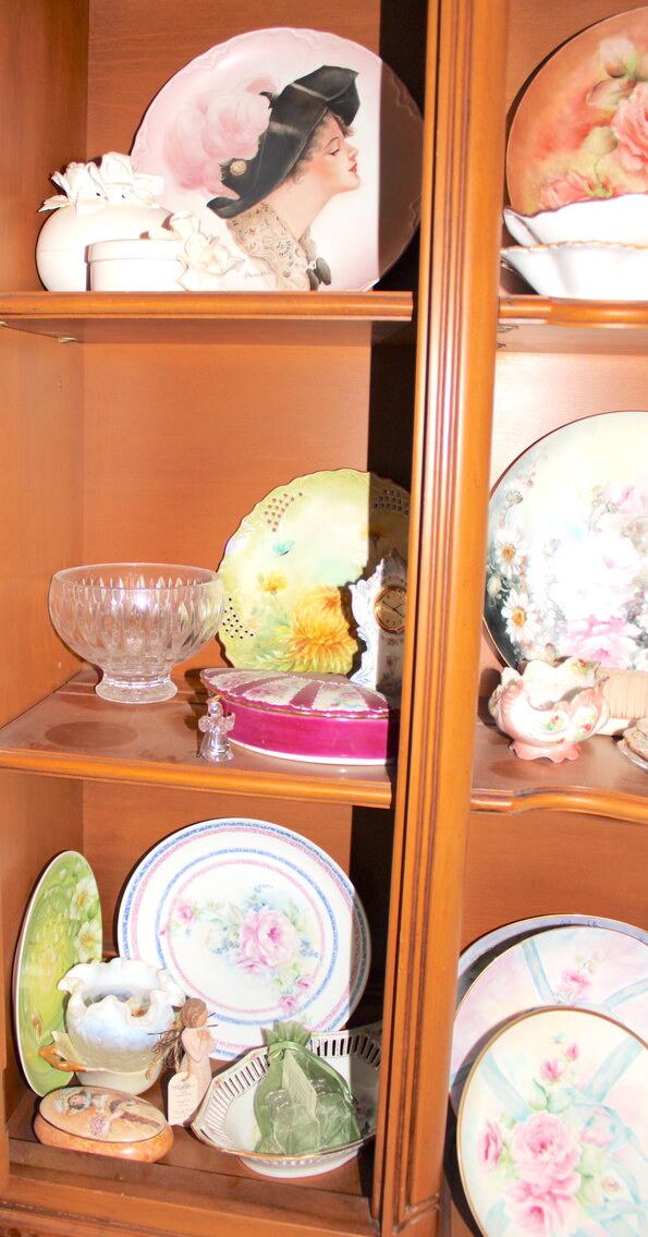 Image for INCREDIBLE 2-RING ESTATE AUCTION