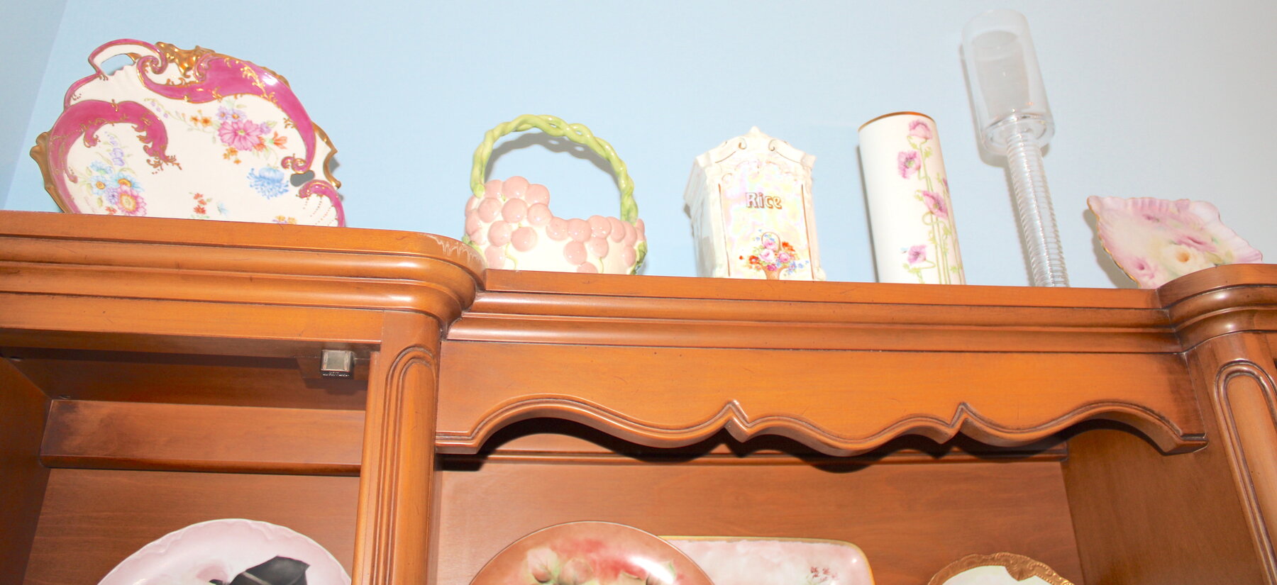 Image for INCREDIBLE 2-RING ESTATE AUCTION