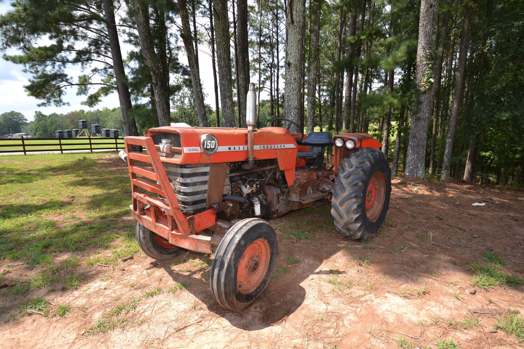 Massey Ferguson 150 