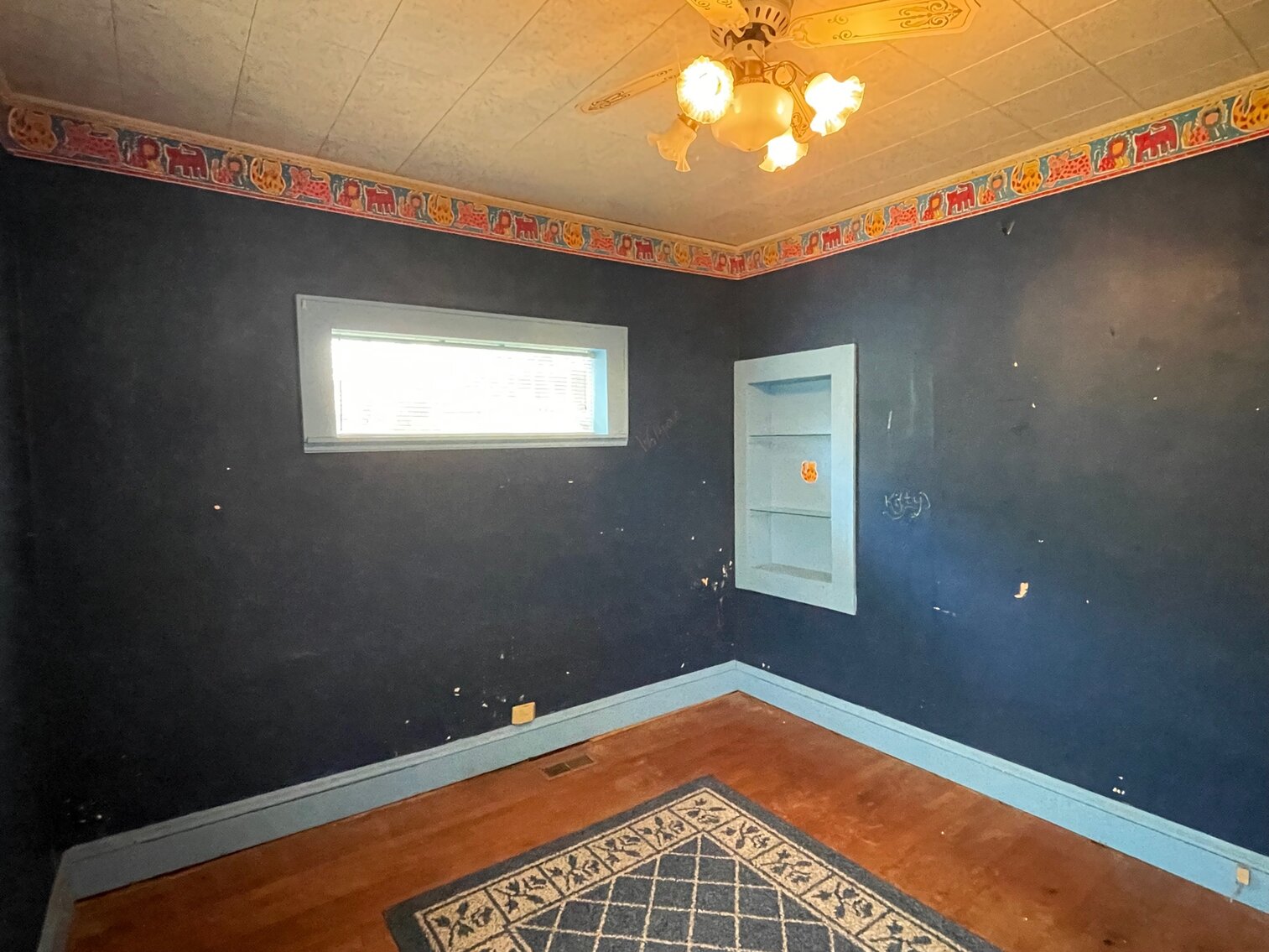 Image for SOLD $41,800 - 3 Bedroom in the South Hills Selling to the Highest Bidder