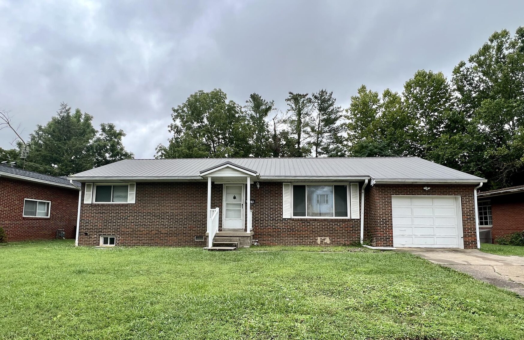 Image for SOLD $90,200 - 3 Bedroom Brick Ranch in Wonderful Neighborhood