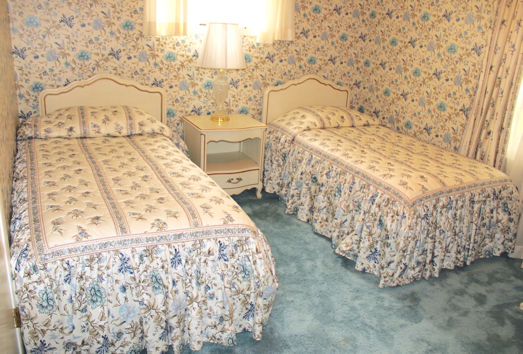 Image for ESTATE AUCTION