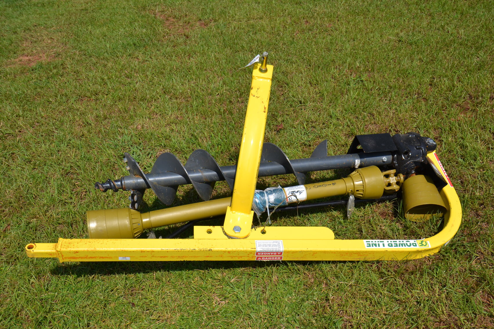 New 3 Pt Auger with PTO shaft