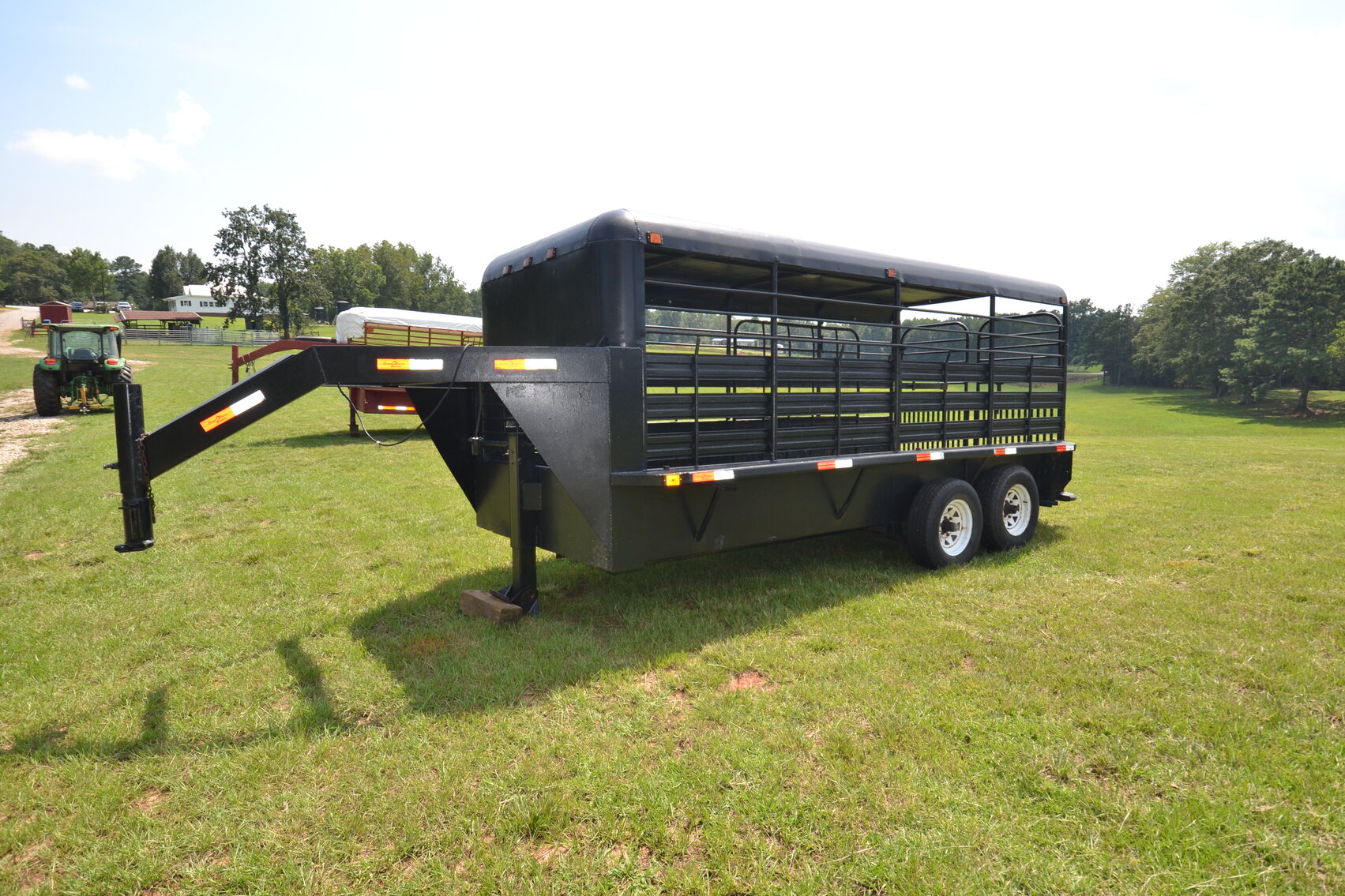 16 Ft Stock Trailer (Unknown Brand) Metal Top