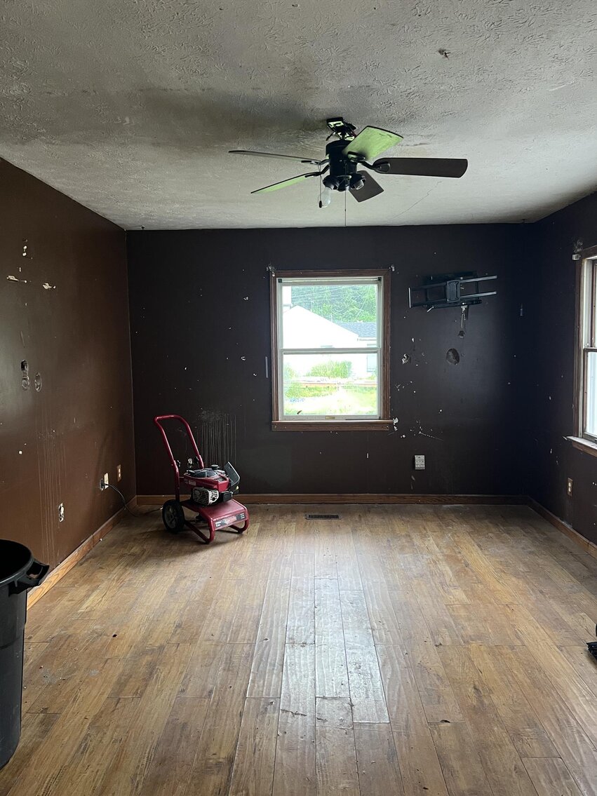 Image for SOLD $17,875 - 2 Bedroom in Belle Selling to the Highest Bidder