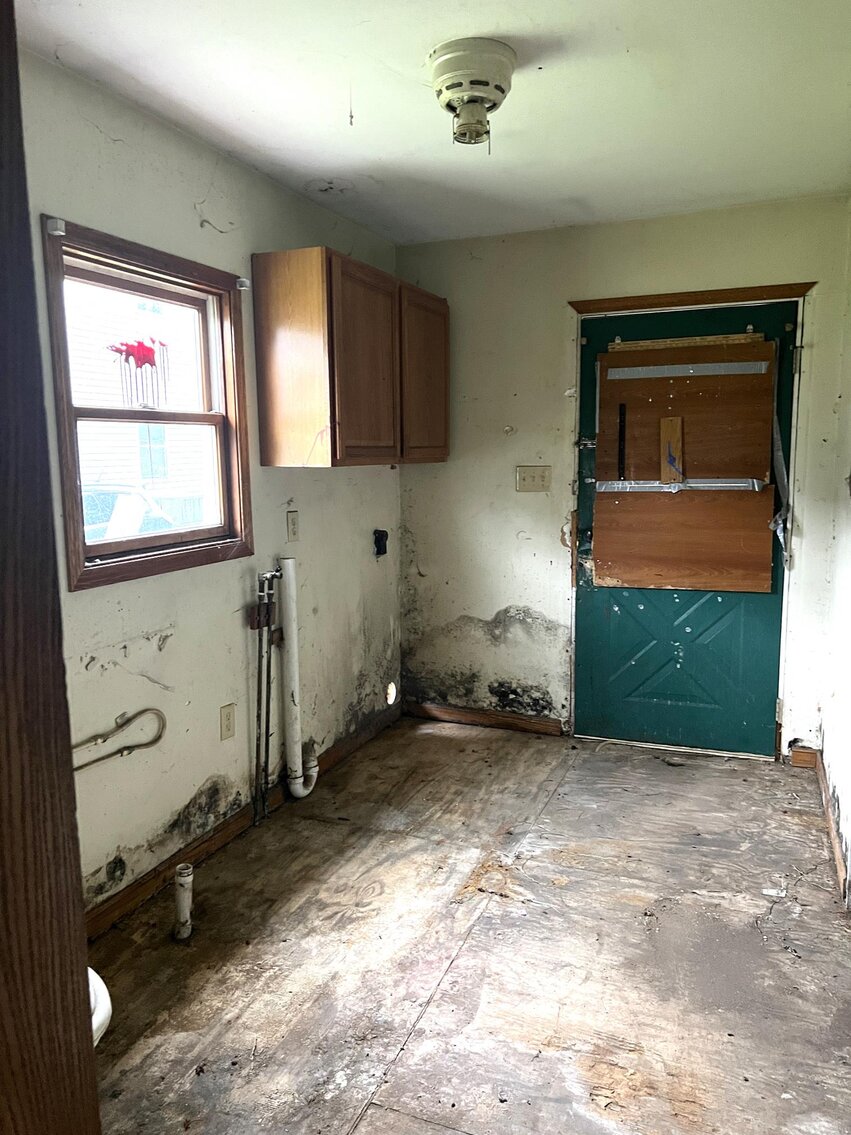 Image for SOLD $17,875 - 2 Bedroom in Belle Selling to the Highest Bidder