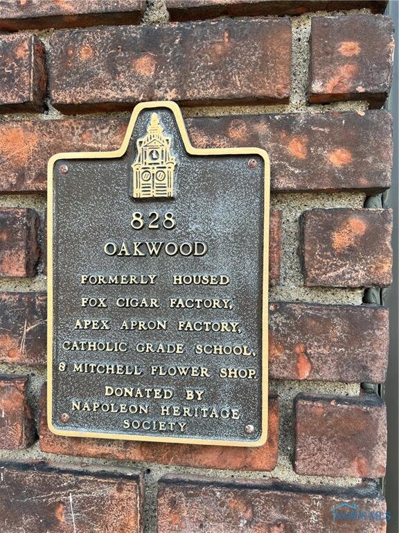 Image for MINIMUM BID AUCTION $50,000! 828 Oakwood Ave