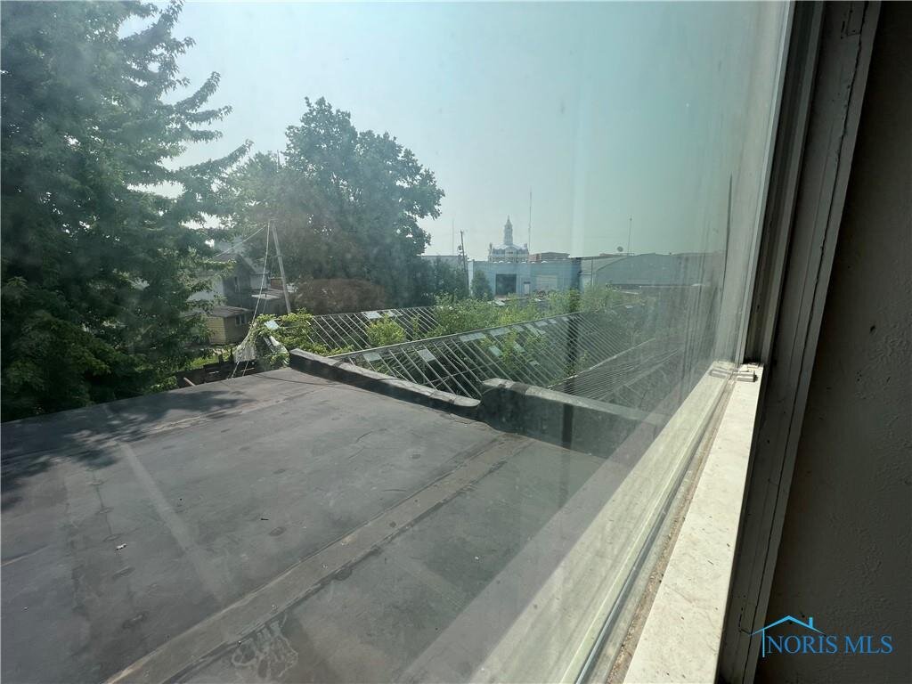 Image for MINIMUM BID AUCTION $50,000! 828 Oakwood Ave